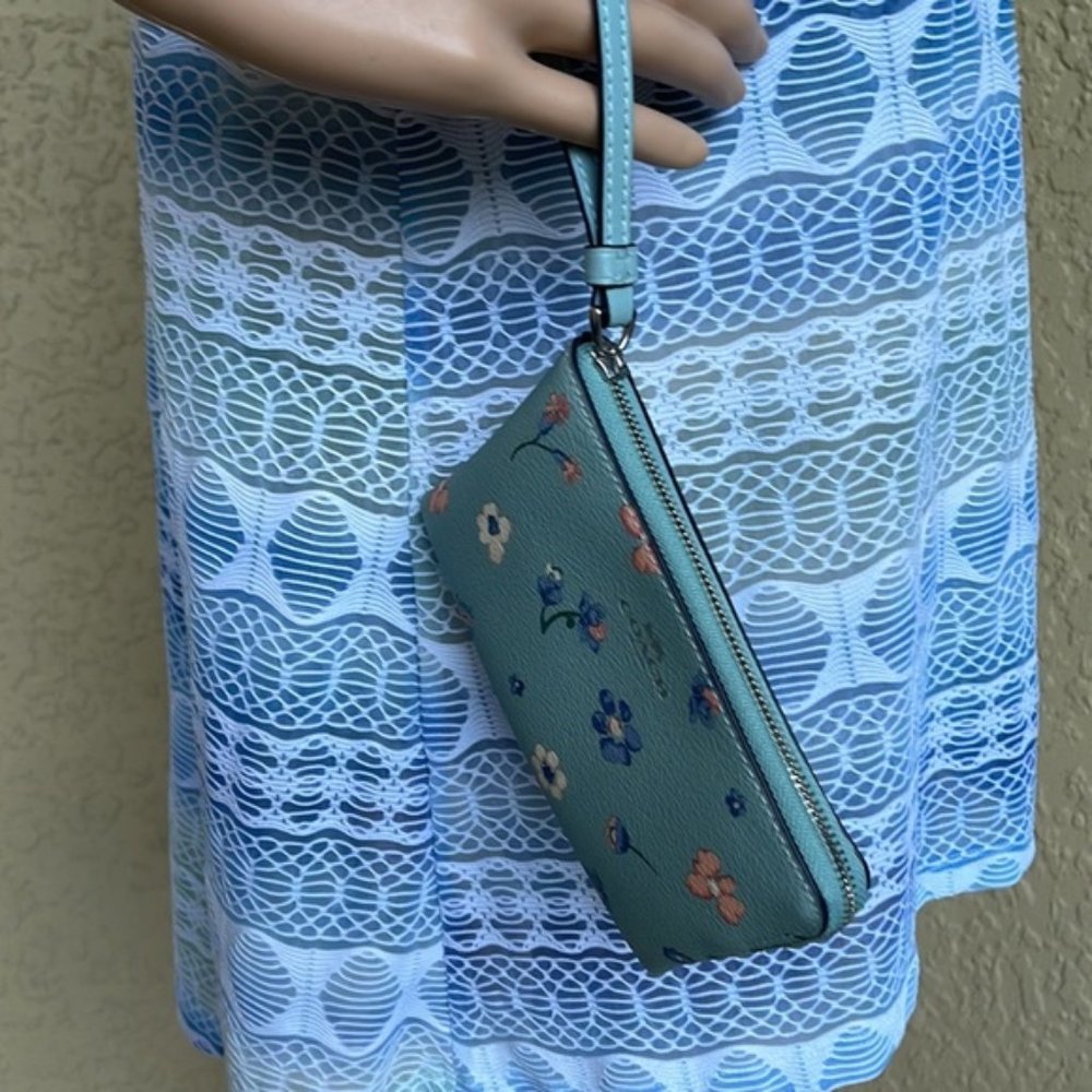 Coach Mystical Floral Corner Zip Wristlet Light Teal Multi - Picture 15 of 16